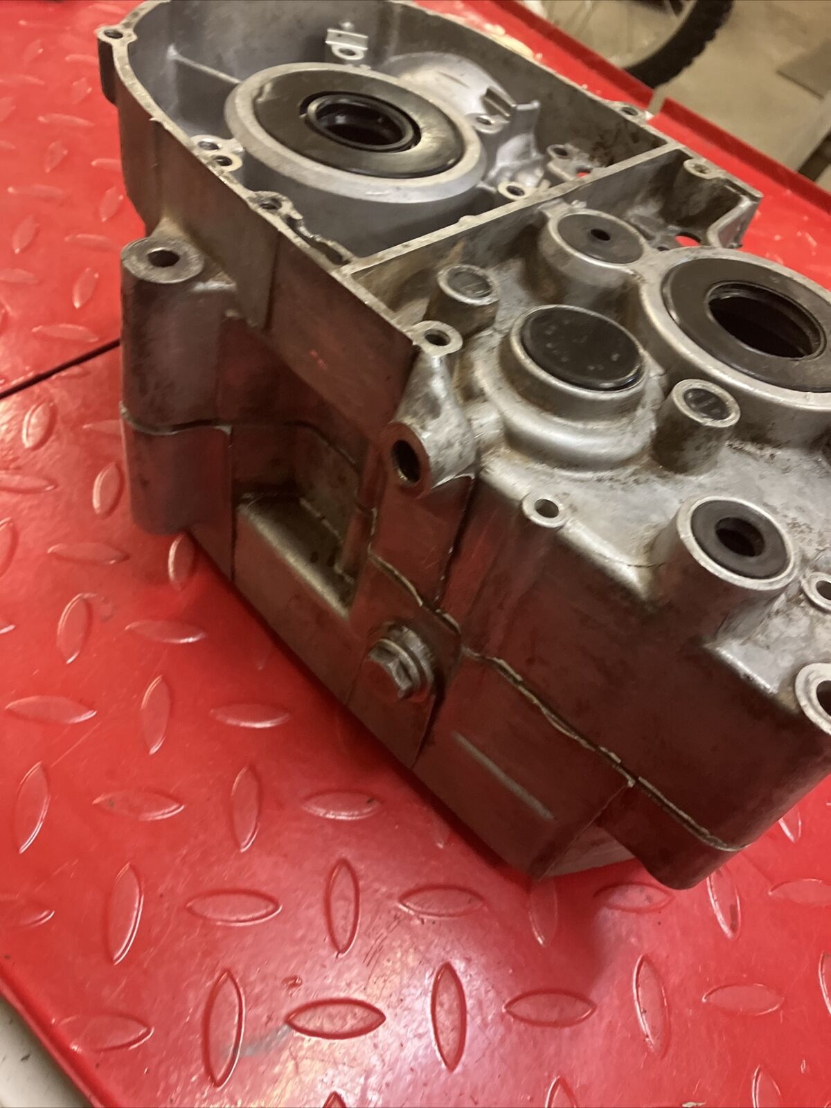Yamaha DT2 DT250 1972 crankcase set left right 291-15121-00-00