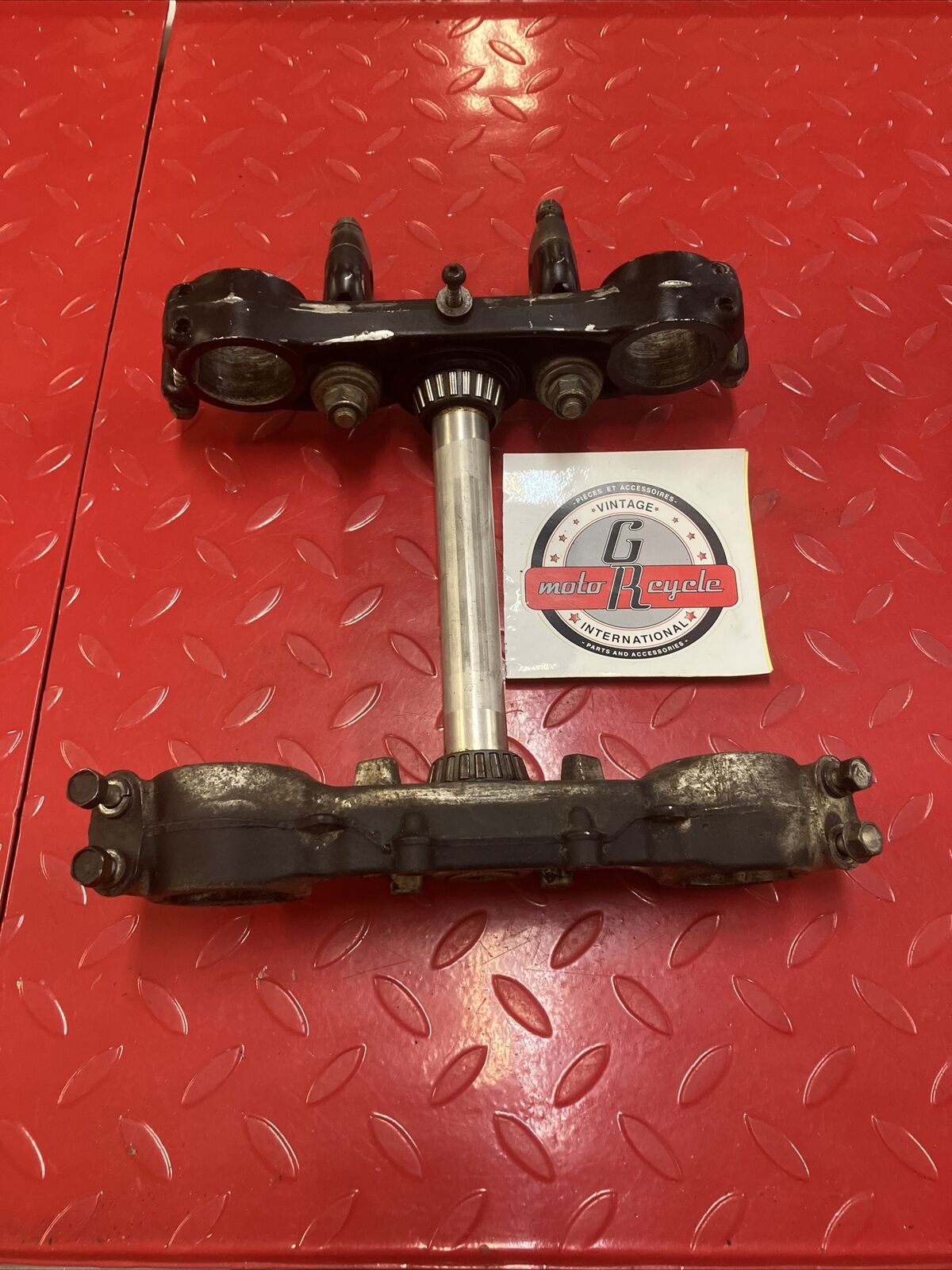 Honda CR250R 1984 steering stem triple clamp tree 53200-KA4-730 CR125R CR500R