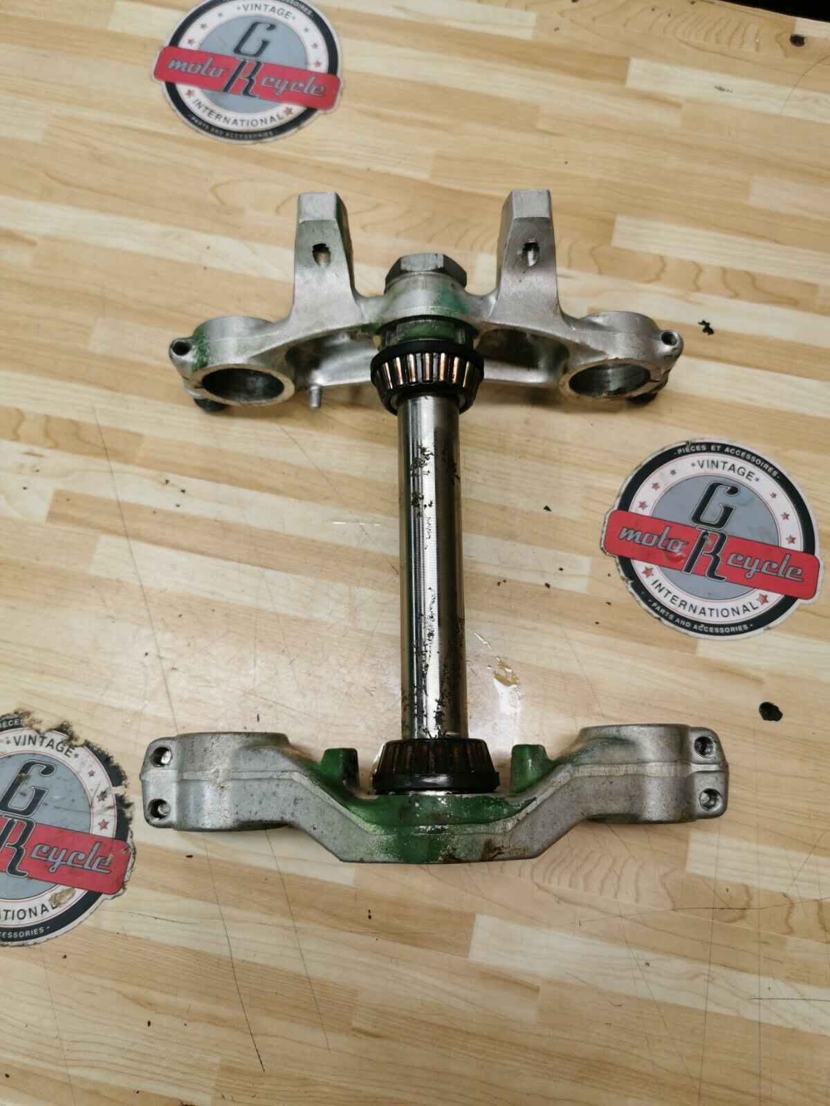 Kawasaki KX80 1990 steering stem triple clamp tree 1989 1991 44037-1225