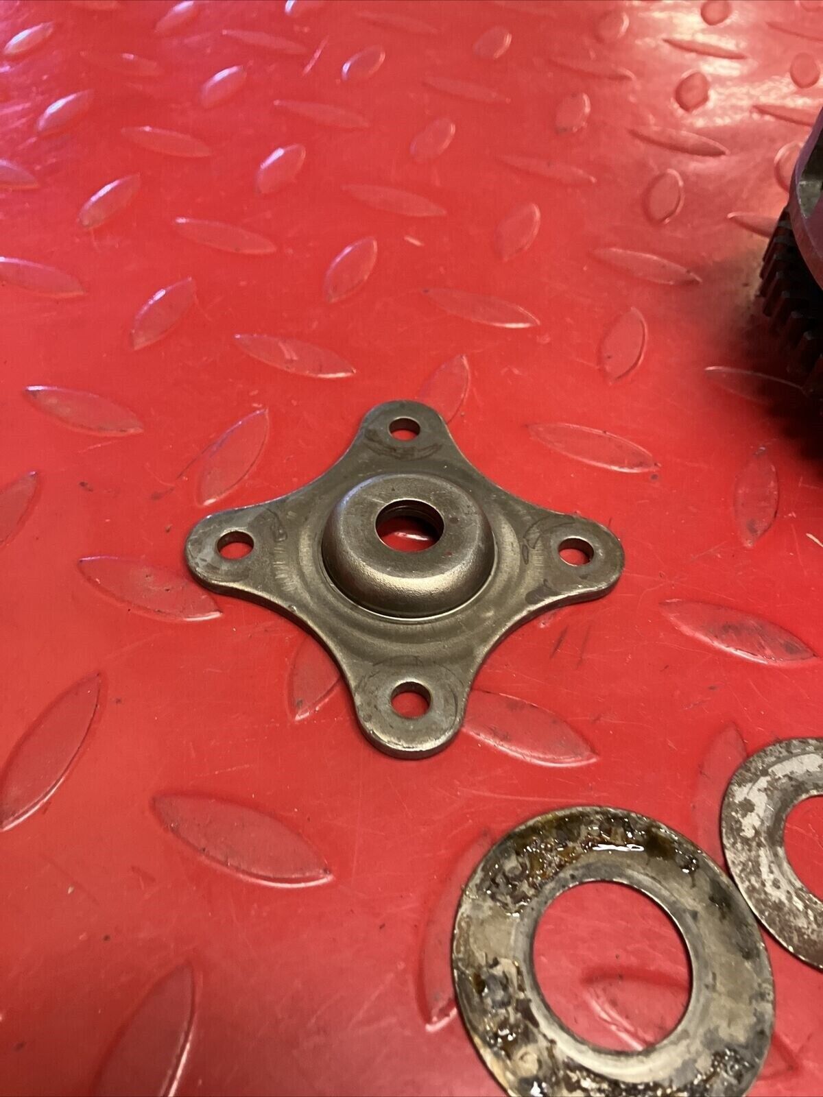 Honda XL350R 1986 clutch basket hub pressure plate assy