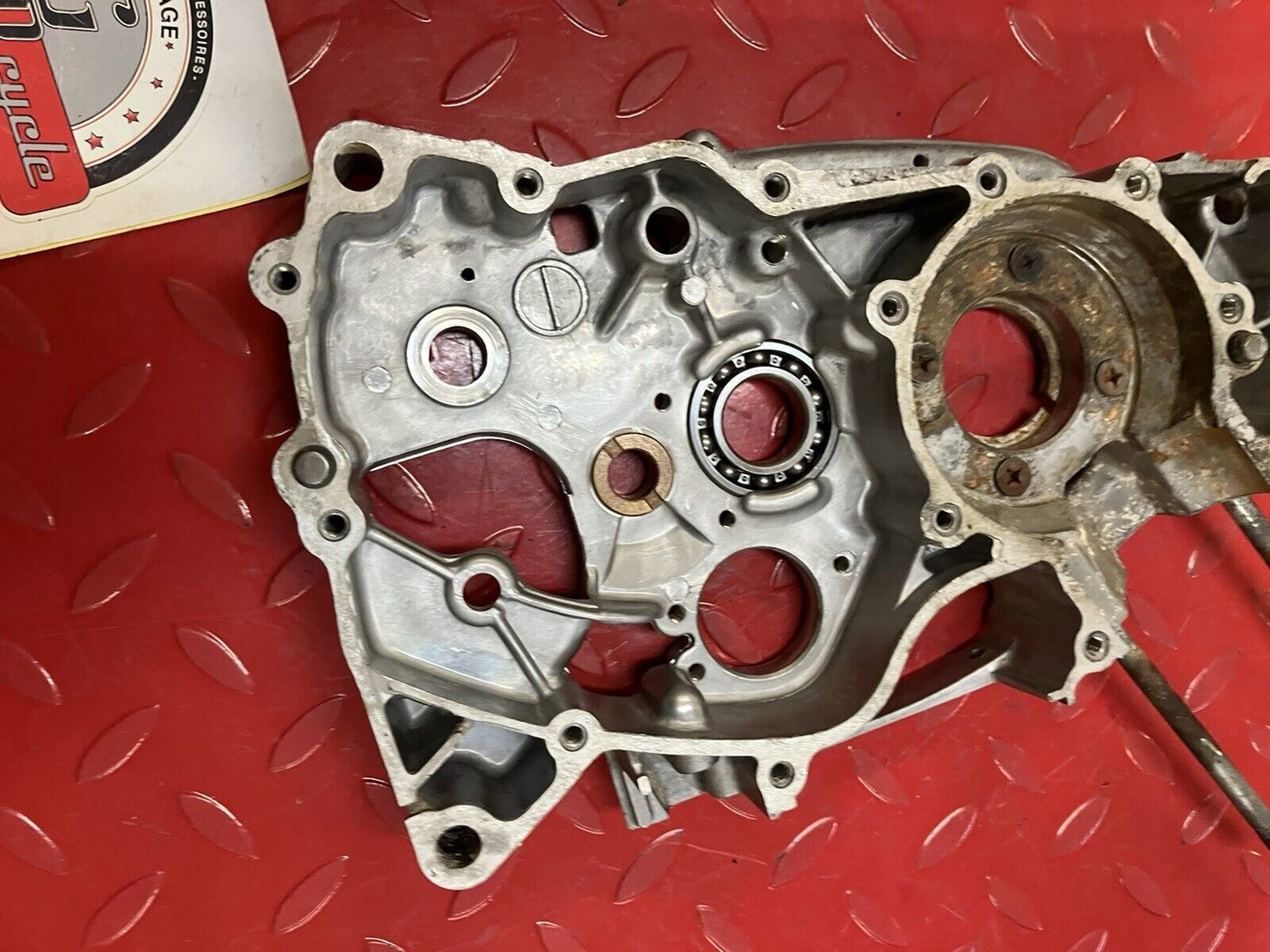 Kawasaki G5 1972 crankcase crank case set left right