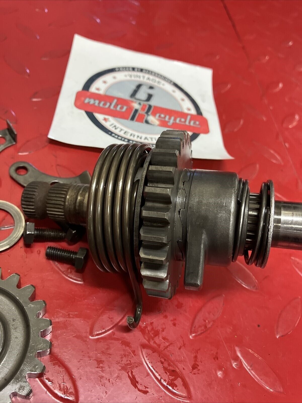 Yamaha DT250 1977 kickstarter kick starter shaft spindle gear assy DT400 1978