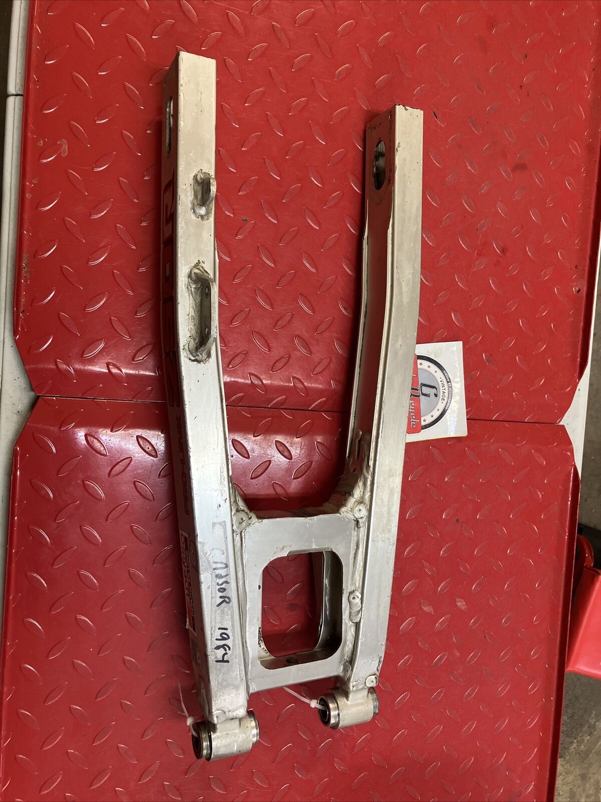 Honda CR250R 1984 swingarm rear swinging arm