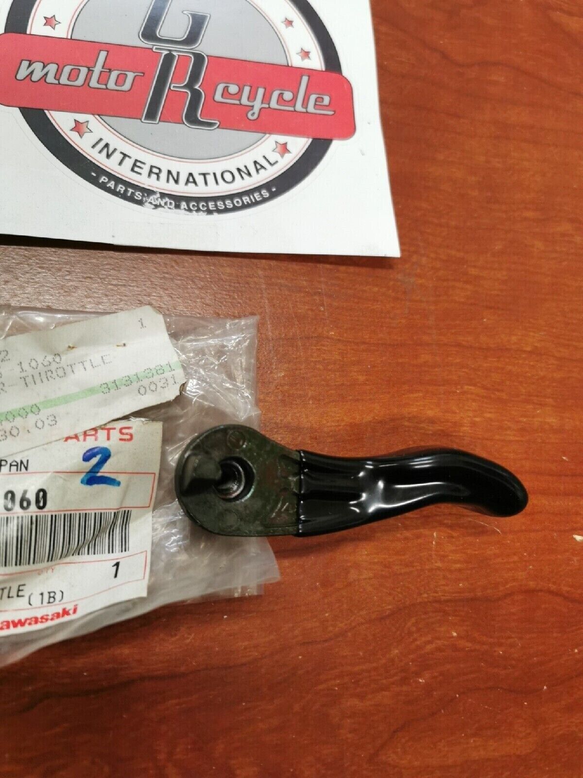 NEW NOS Kawasaki KLF250 KLF220 LEVER THROTTLE 39075-0031 SUB 39075-1060 K26