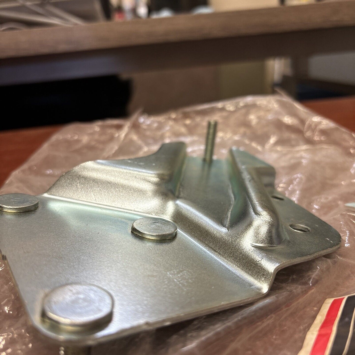 NOS Honda RIGHT HANDLE STAY 53130-VG4-000ZA SUB 53130-VG4-000 H149