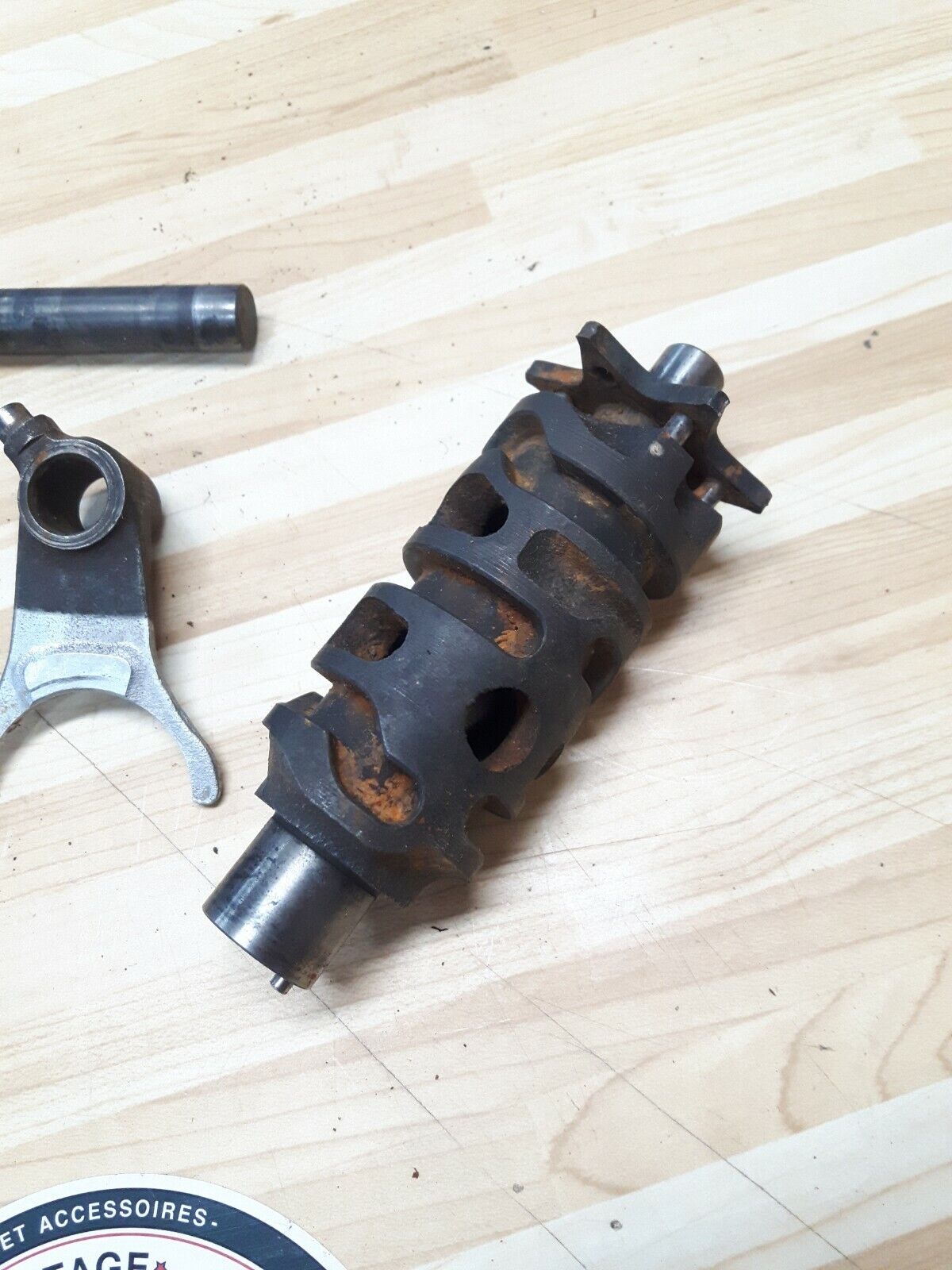 Honda XR250R 1987 gearshift gear shift drum cam transmission fork 24300-KK0-000