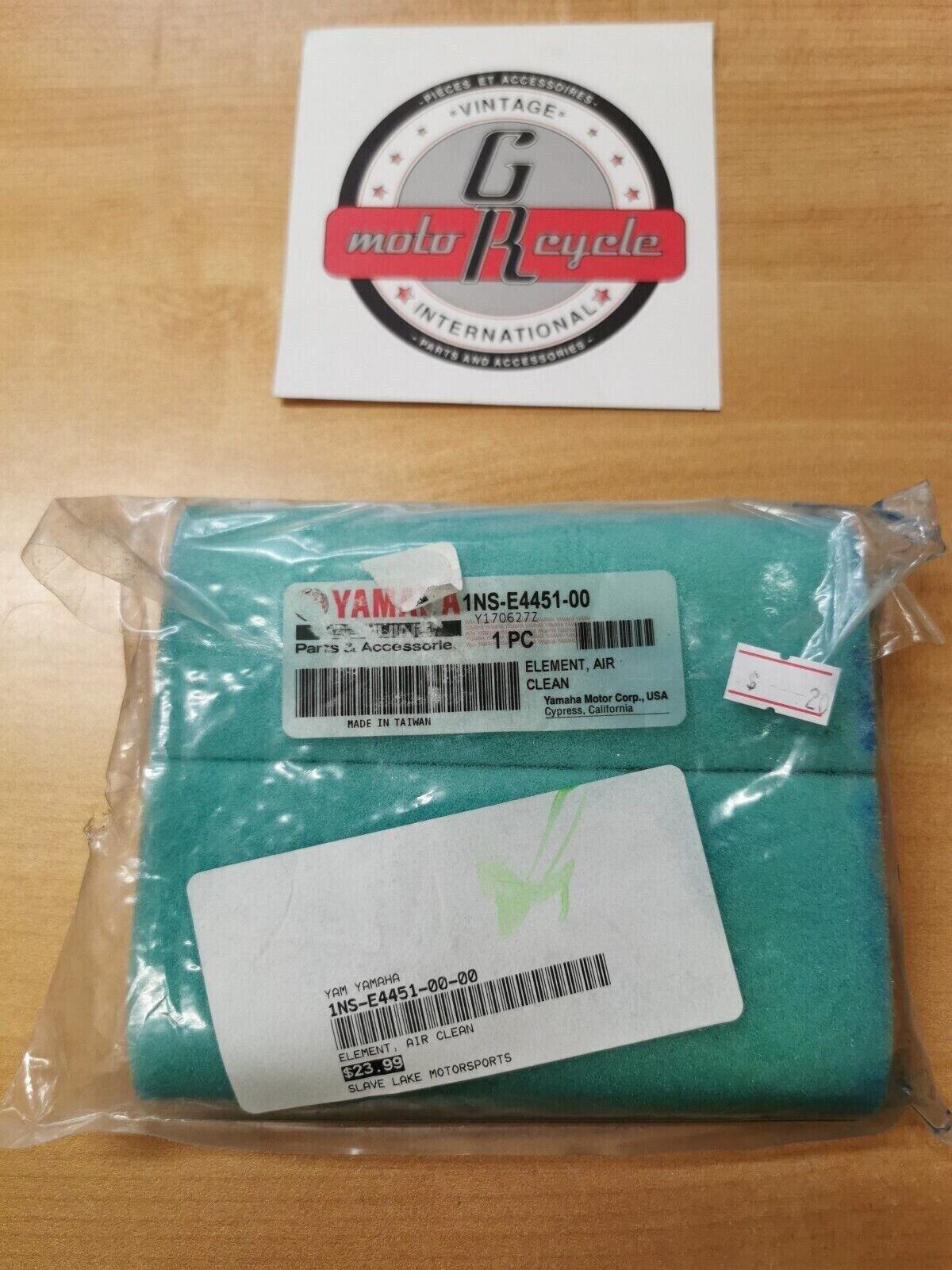 NOS YAMAHA AIR FILTER 1NS-E4451-00-00 Y39