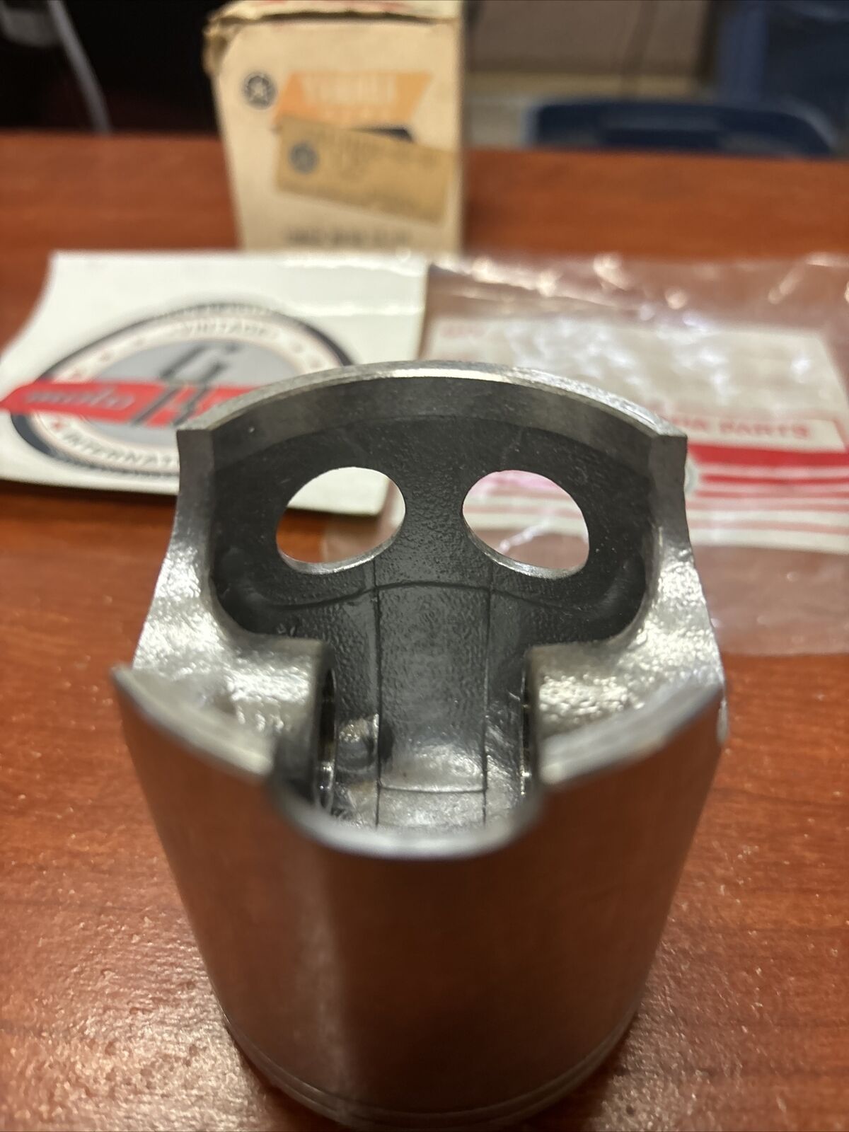 NOS Yamaha 1976 - 1978 RD400 PISTON STD 0.96 1A1-11631-00-96 Y176