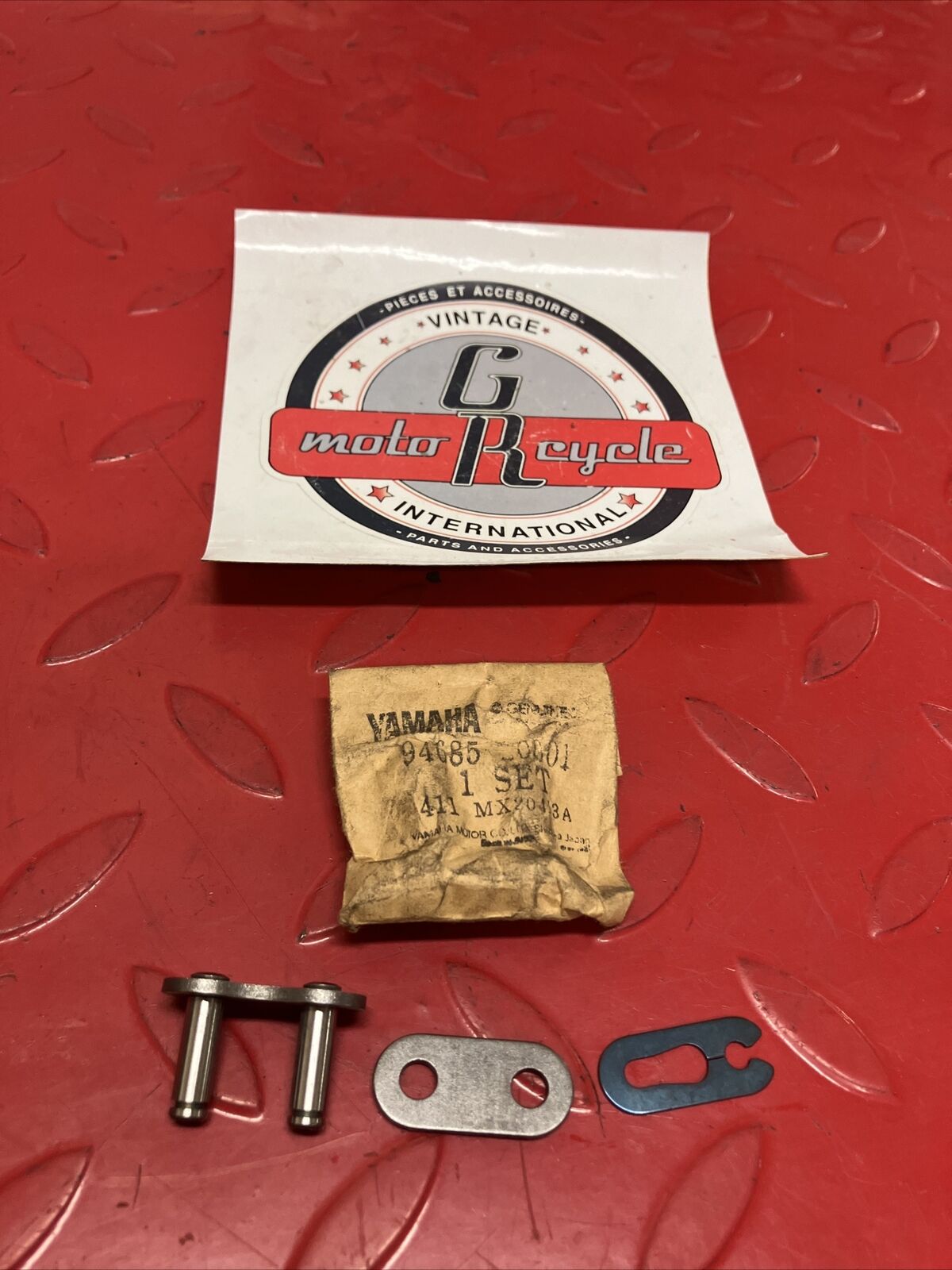 NOS YAMAHA CHAIN JOINT 94685-20001-00 SUB BY 94681-68001-00 Y67