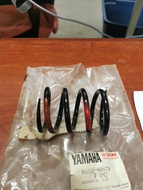NOS Yamaha 1980 SRX440D COMPRESSION SPRING 90501-60579-00 Y125