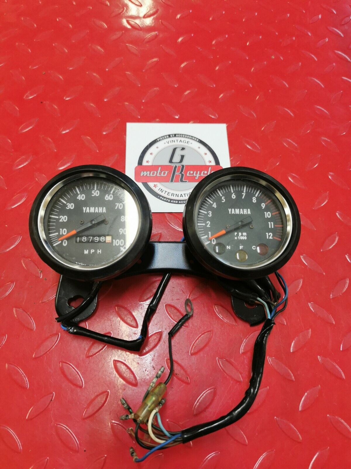 Yamaha CS3 RD200 speedometer tachometer speedo tach meter 237-83510-41-00
