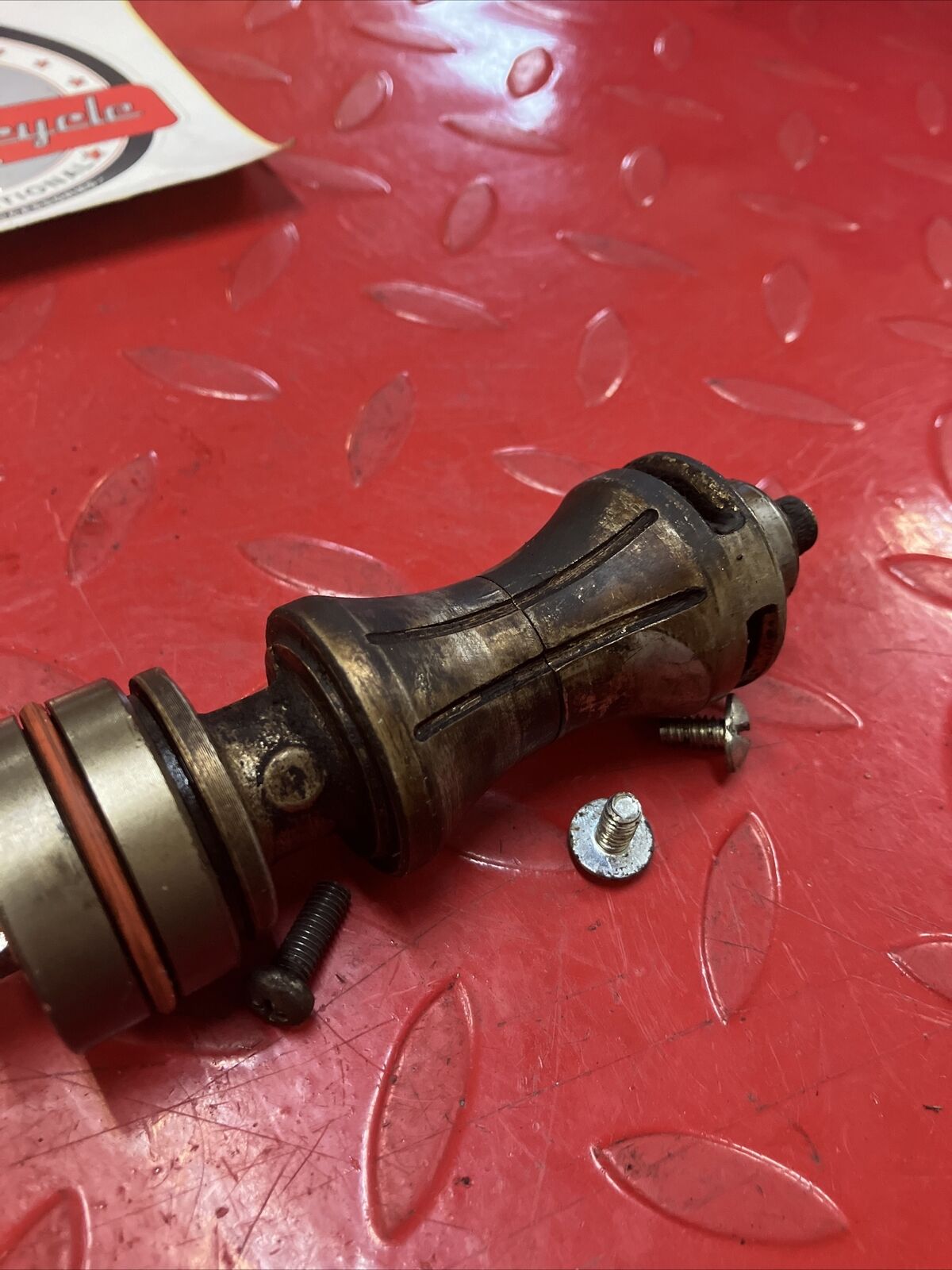 Yamaha DT200 1984 cylinder exhaust power valve cover assembly