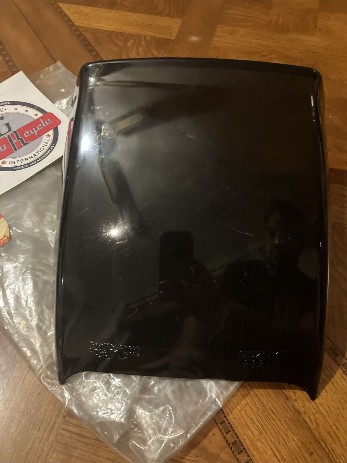 NOS Suzuki GS750E 1983 WINDSHIELD WIND SCREEN COWLING WINDOW 94611-31300 S34