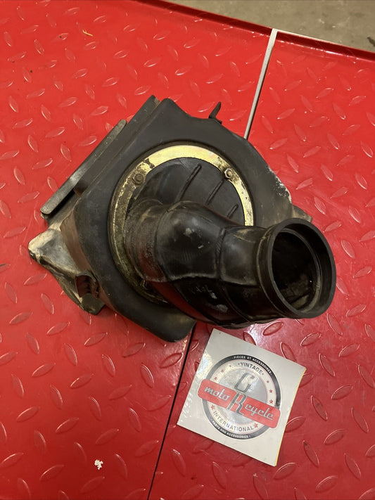 Honda CR250R 1982 airbox air box cleaner filter cage 17212-KA4-700 17253-KA4-700