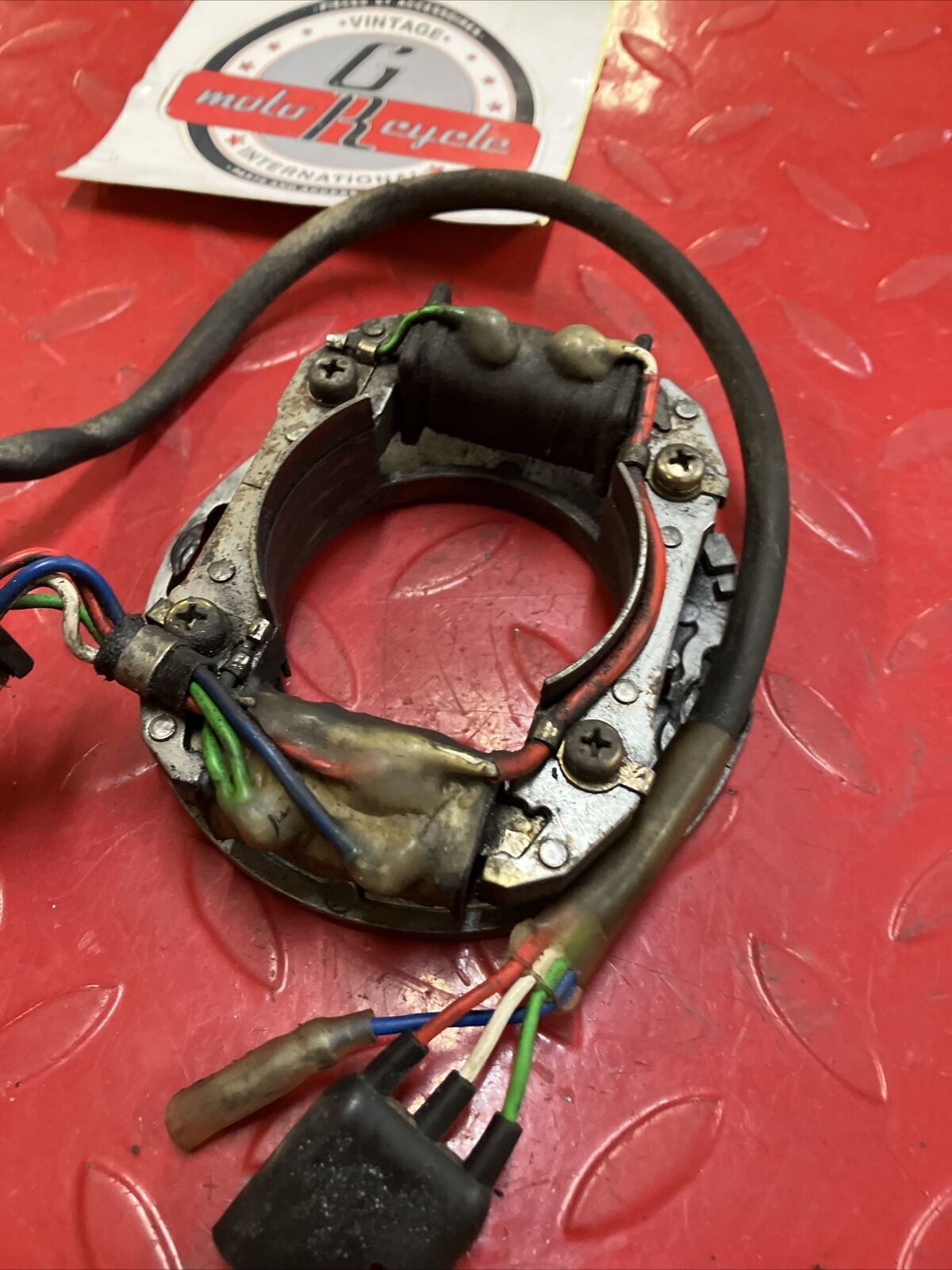 Honda CR250R 1982 stator generator alternator 1981 31120-KA4-700 Tested good 2
