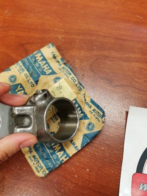 NOS Yamaha CS3 CS5 RD200 YCS1 SHIFT FORK 174-18513-00-00 SUB 174-18513-01-0 Y116