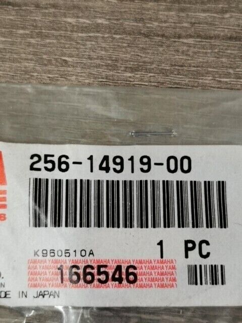 NOS YAMAHA GTS1000AEC VX500F VX600EU XS400SJ CLIP 256-14919-00-00 Y106