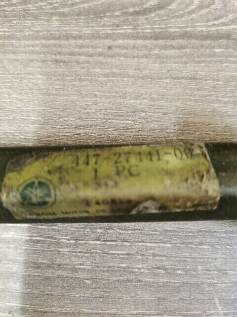 NOS YAMAHA FJ600 SR250 SR500 XJ600 XS400 FOOTREST REAR 447-27431-00-00 Y191