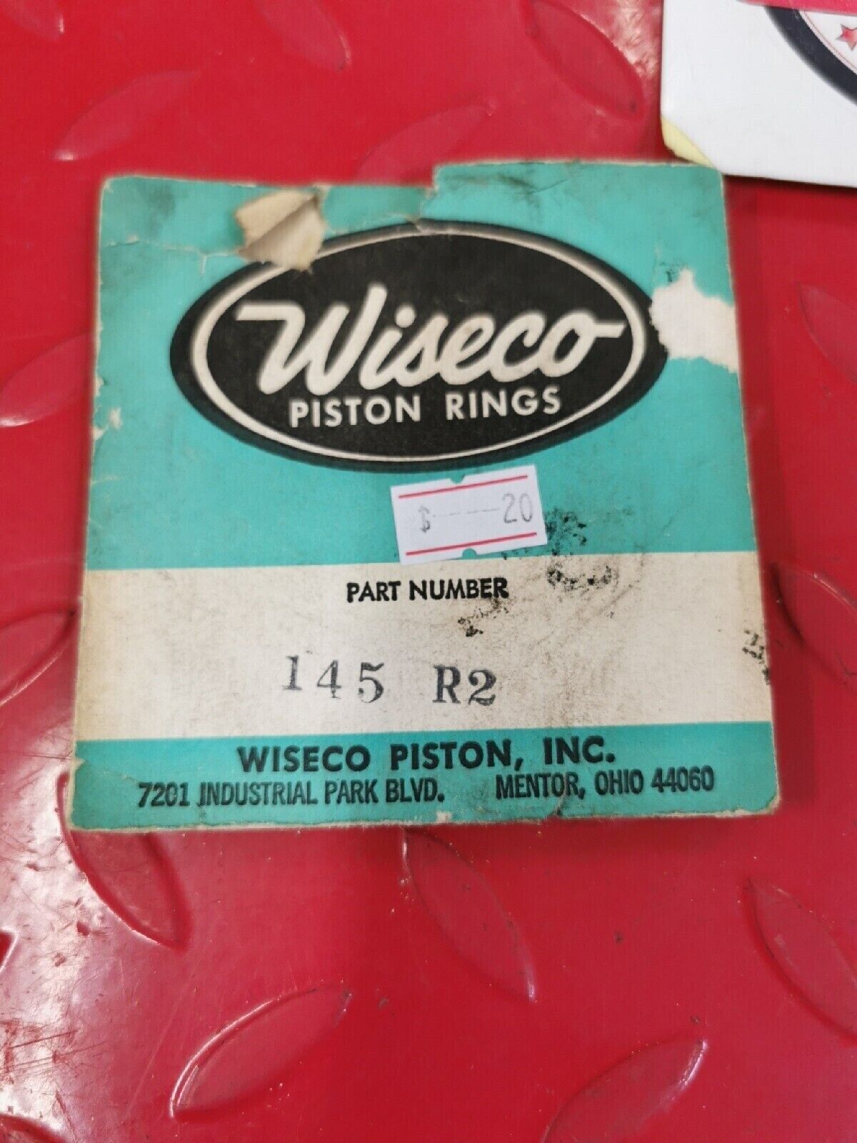 NOS WISECO  PISTON RINGS  145 R2  J10
