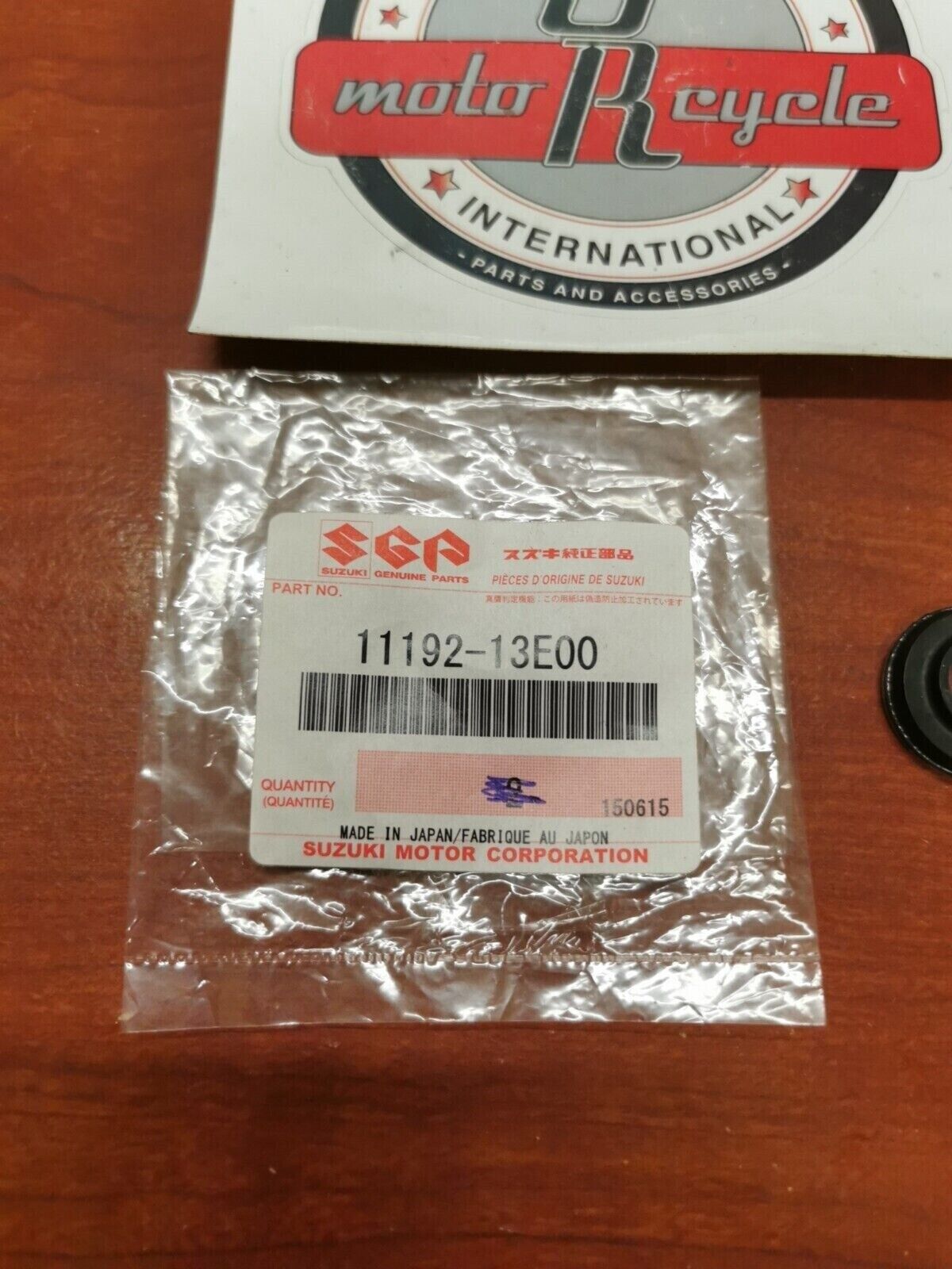 NOS Suzuki HEAD COVER BOLT CUSHION 11192-13E00 S17