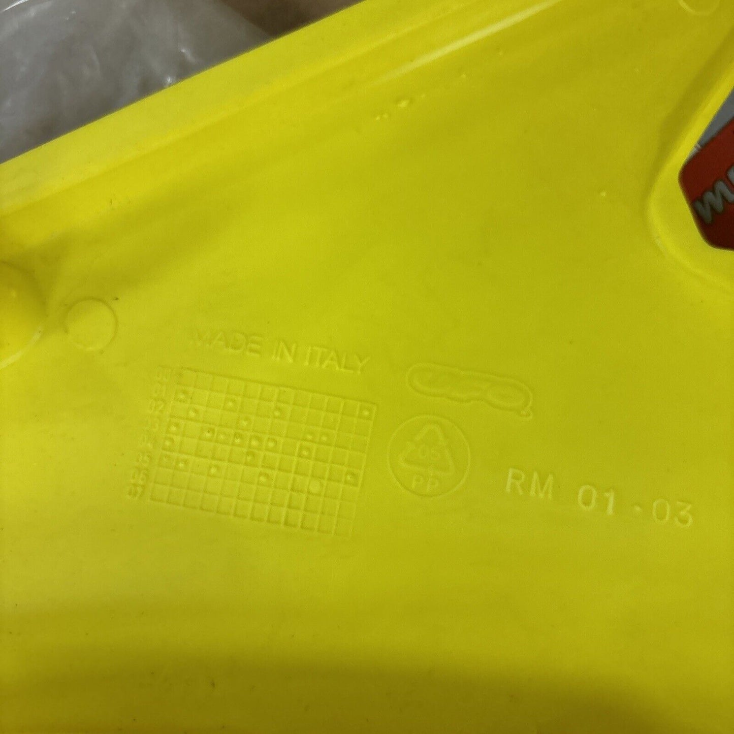 NOS UF0 PLAST 2003 - 2007 RM125 RM250 SIDE PANELS YELLOW SU03996102