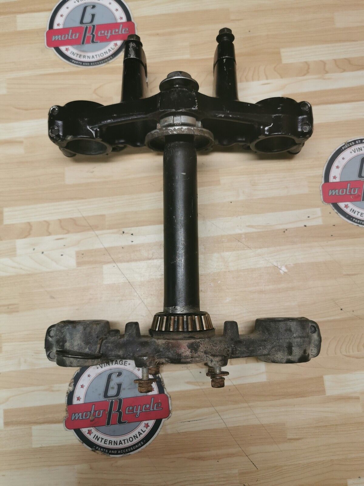 Yamaha DT200 1985 triple clamp tree steering stem crown top bridge
