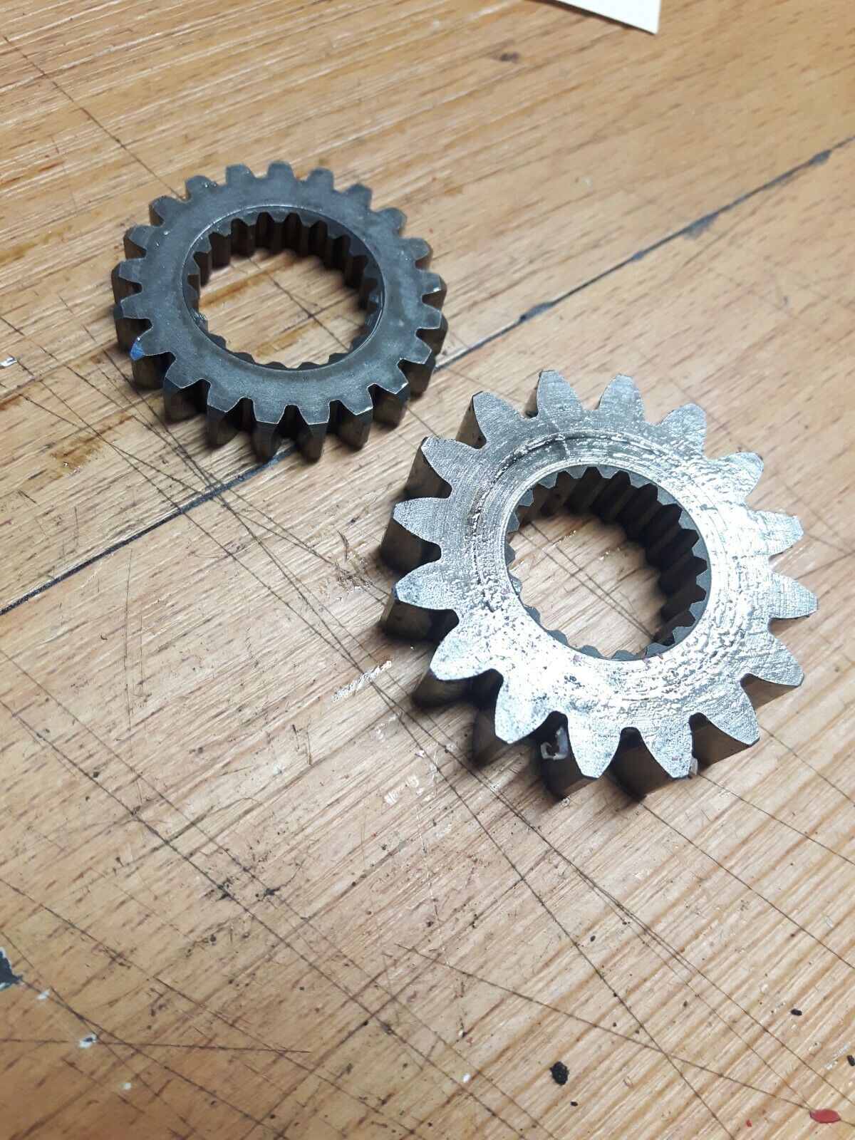 Honda CR125R 1981 primary drive oil pump gear bolt washer 13615-KA3-000