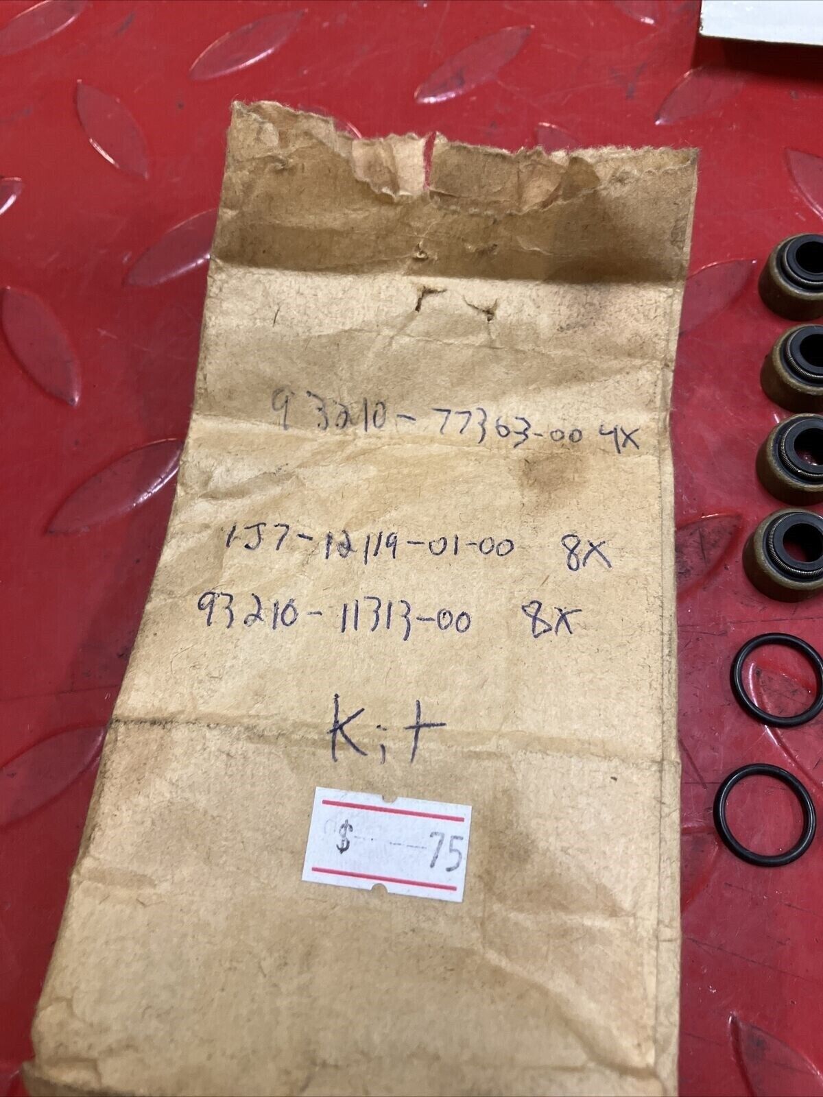 NOS Yamaha XS1100 CYLINDER VALVE SEAL KIT 1J7-12119-01-00 Y35