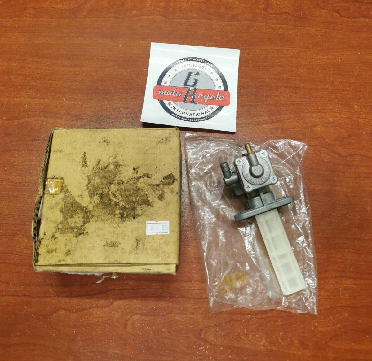 NOS Kawasaki 1977 - 1980 KZ650 FUEL TAP PETCOCK 51023-1023