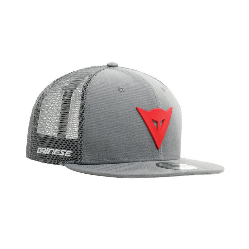 DAINESE DAINESE 9FIFTY TRUCKER SNAPBACK CAP GREY/RED 1990051-970-N