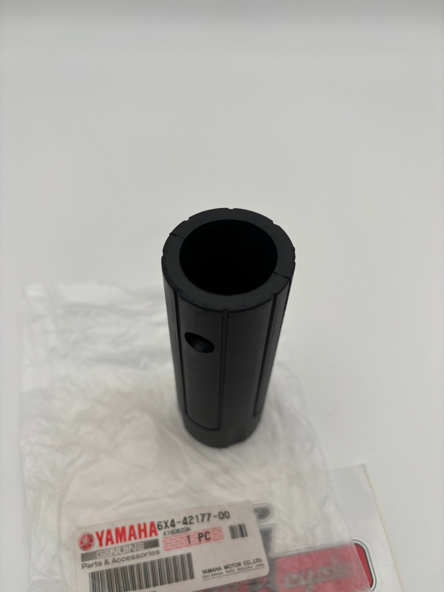 YAMAHA HANDLE RUBBER SUB 6X4-42177-01-00 6X4-42177-00-00 Y203