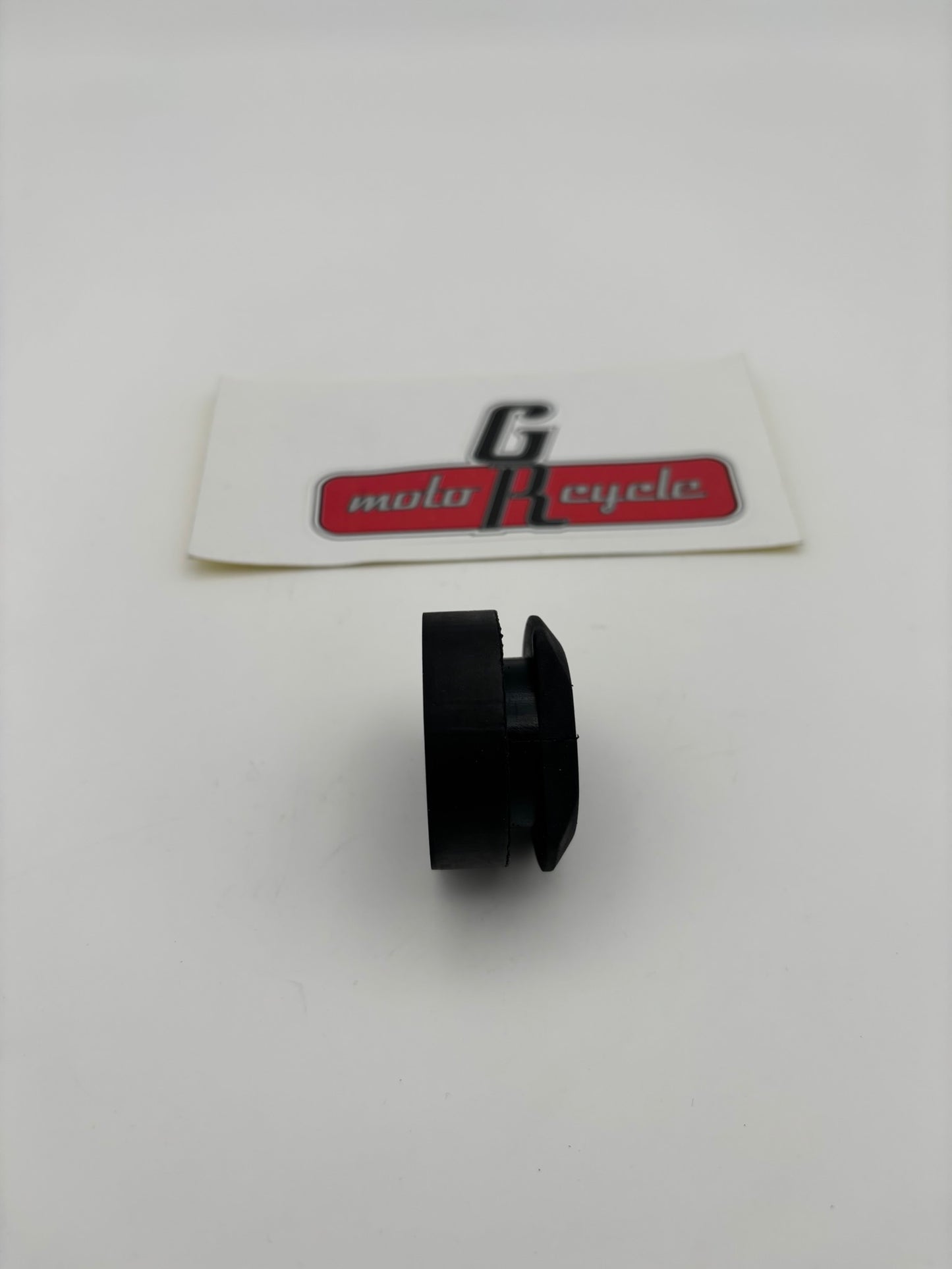 YAMAHA GROMMET 1XD-F4742-00-00 Y203