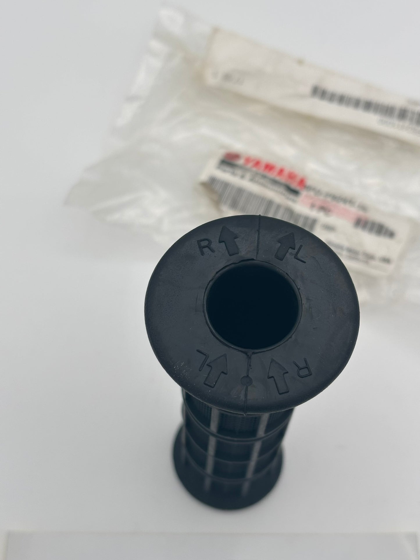 YAMAHA LEFT GRIP 5FU-F6241-10-00 Y205