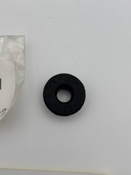 YAMAHA GROMMET (4FU) 90480-13567-00 Y208