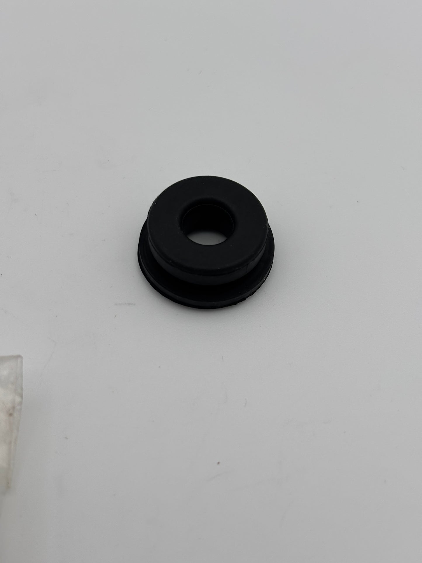 YAMAHA GROMMET (4FU) 90480-13567-00 Y208