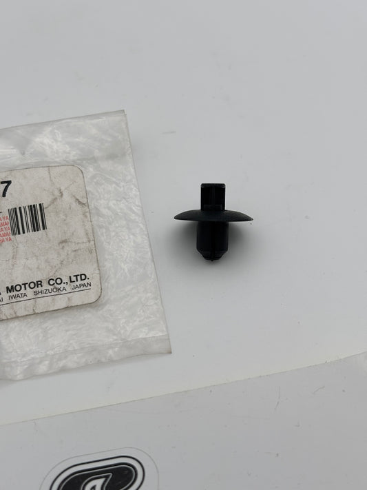 YAMAHA RIVET 90269-07077-00 Y208