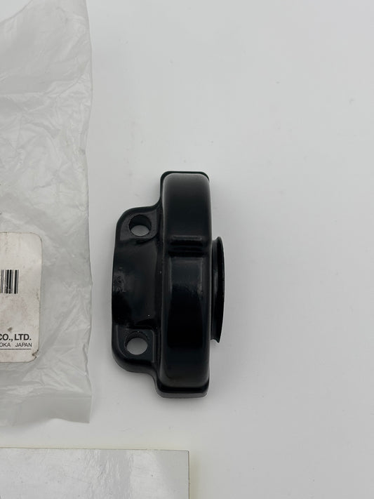 YAMAHA LOWER GRIP CAP 322-26282-00-00 Y209