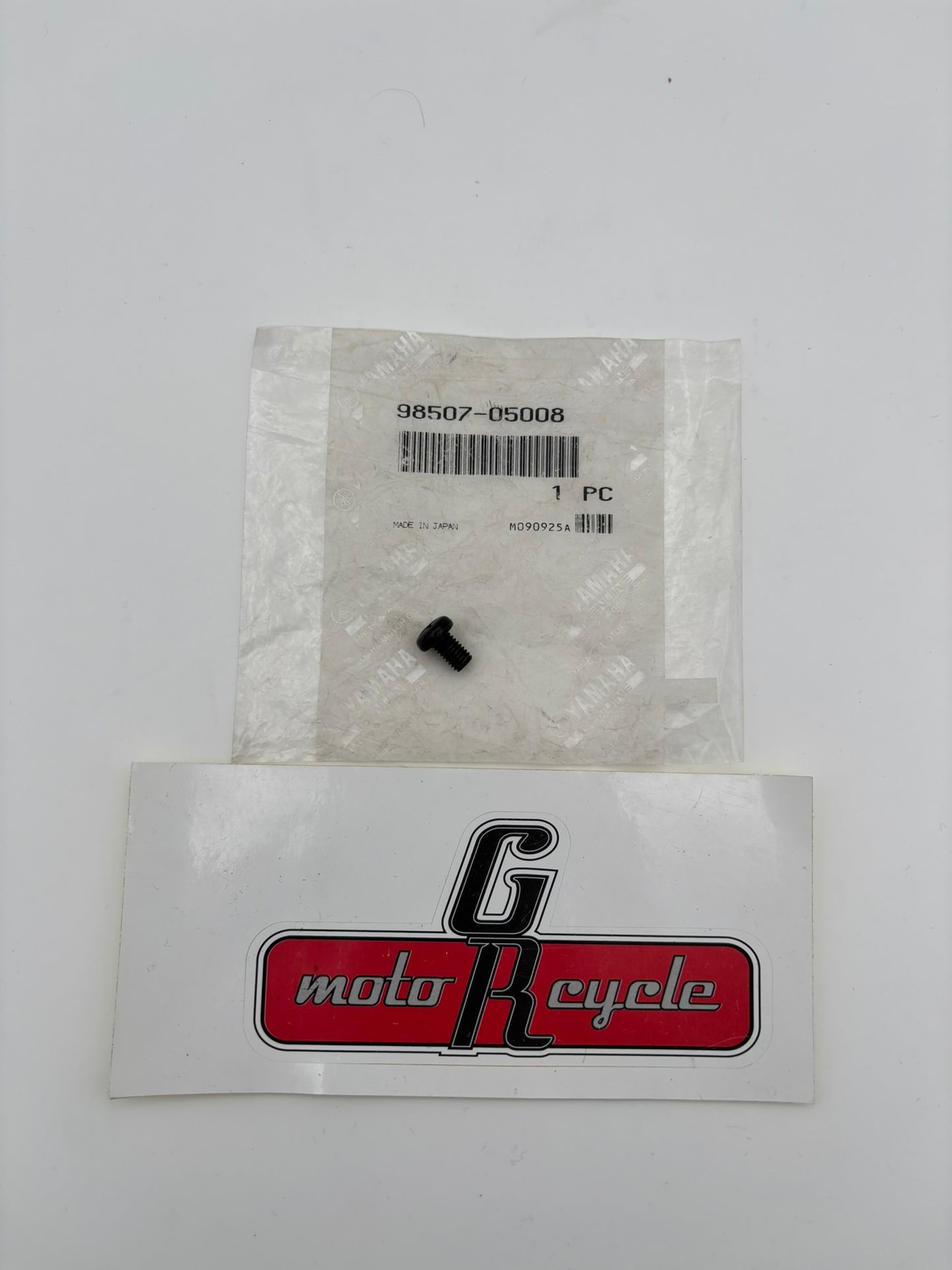 YAMAHA PAN HEAD SCREW 98507-05008-00 Y213