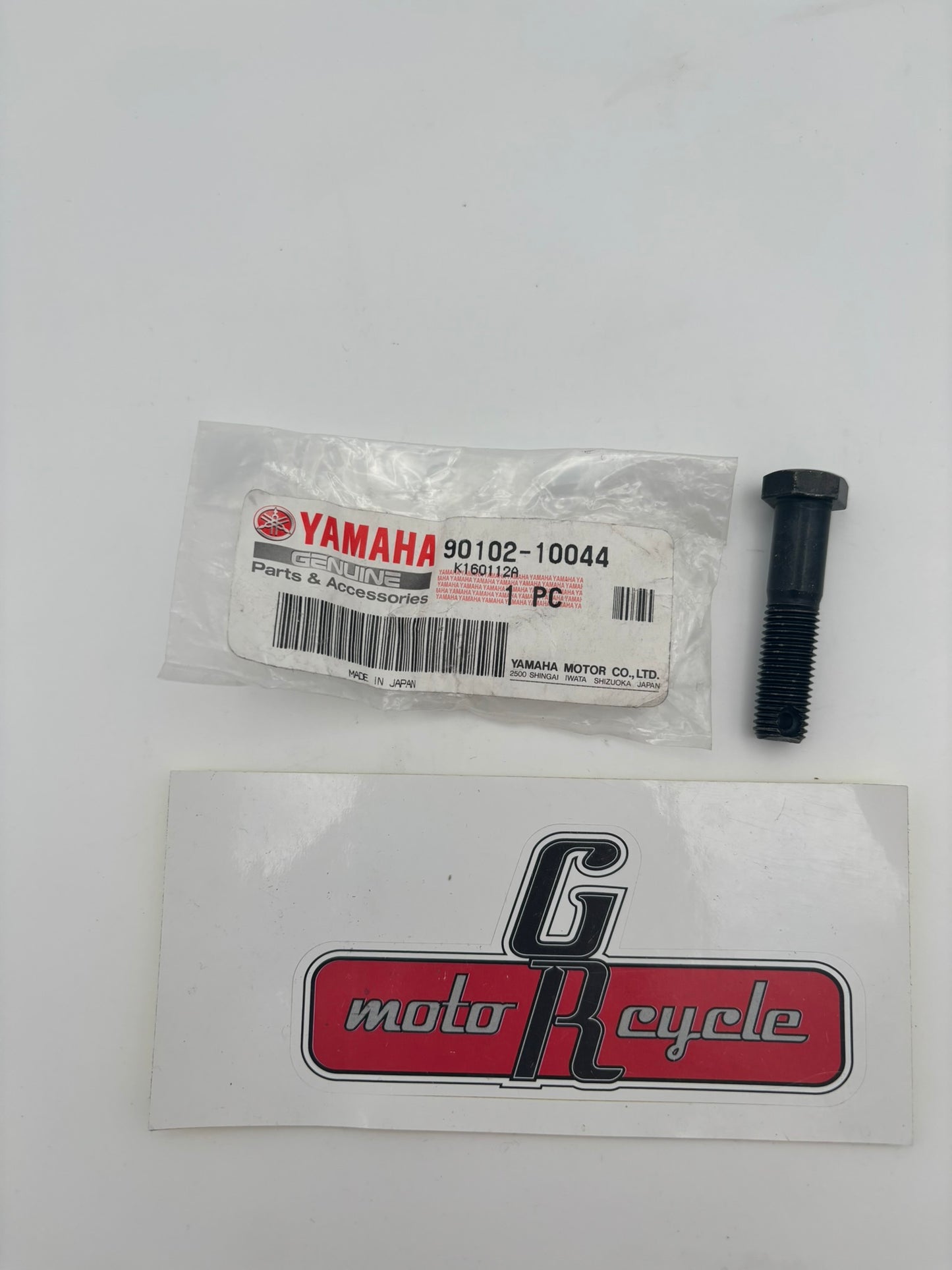 YAMAHA BOLT WITH HOLE 90102-10044-00 Y217