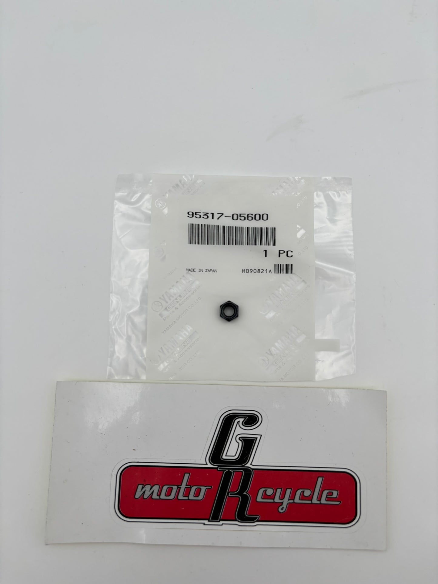YAMAHA NUT (664) 95317-05600-00 Y218
