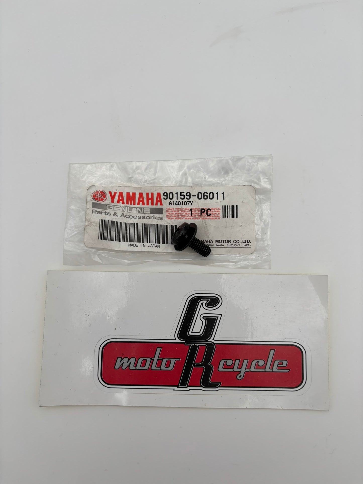 YAMAHA SCREW & WASHER 90159-06011-00 Y218