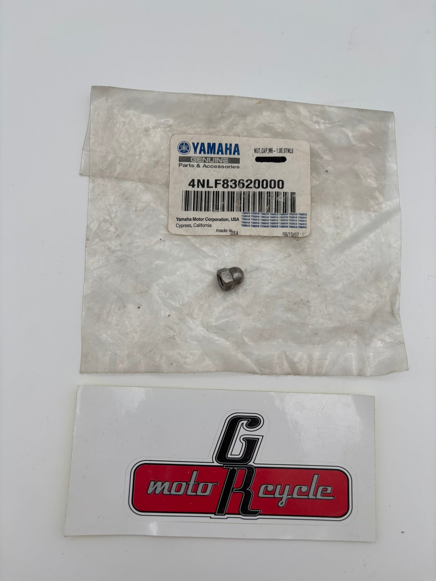 YAMAHA NUT 4NL-F8362-00-00 Y218