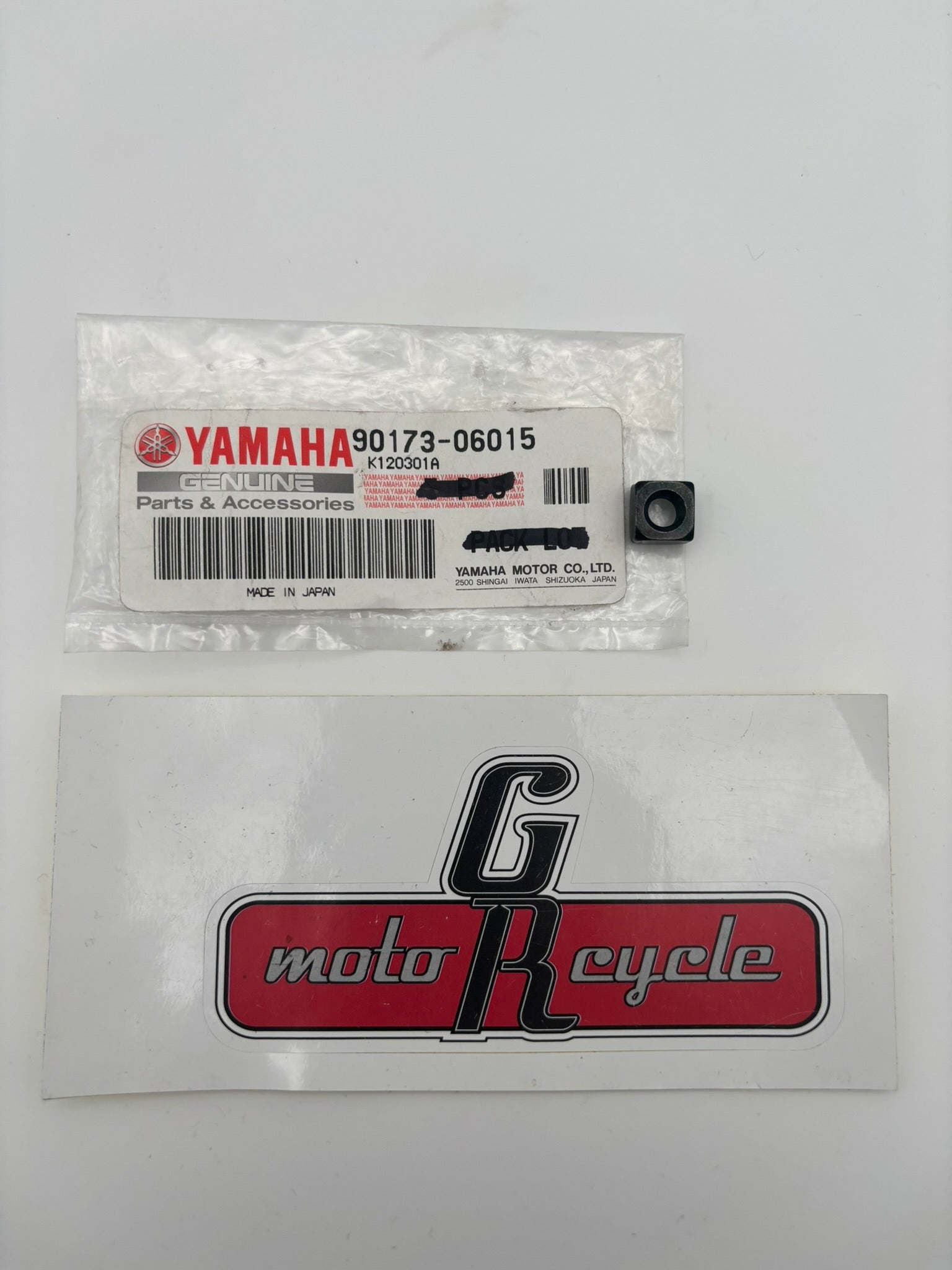 YAMAHA SQUARE NUT (1HV) 90173-06015-00 Y220