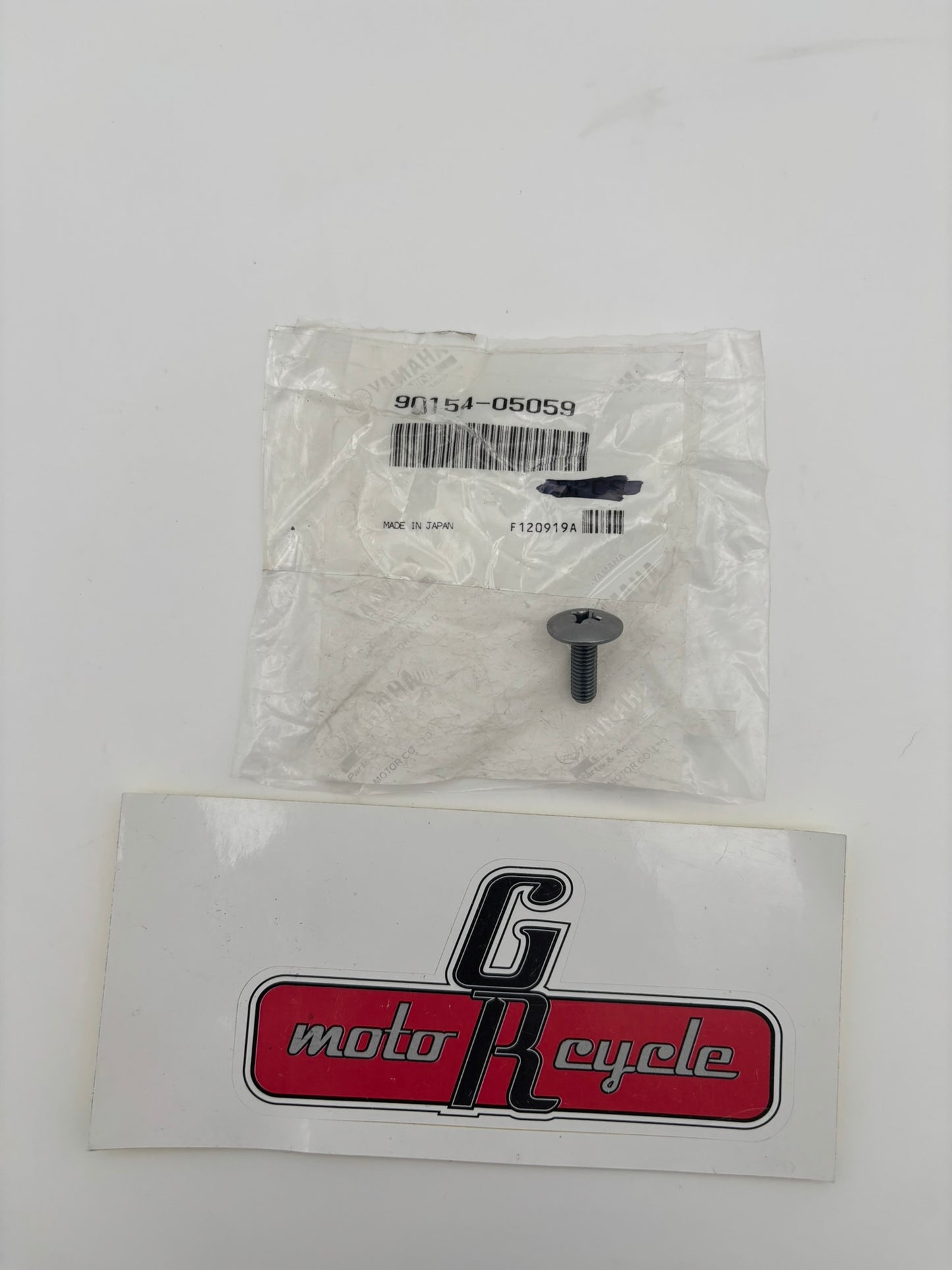 YAMAHA BINDING SCREW (8A5) 90154-05059-00 Y224