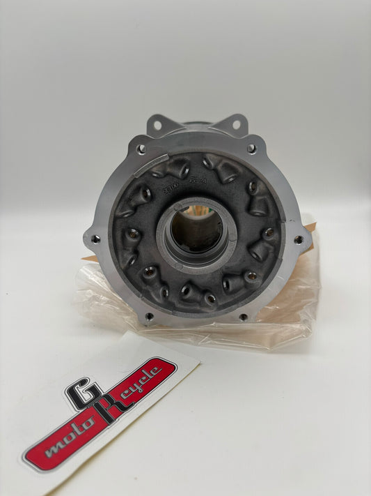 YAMAHA REAR HUB 5ET-25311-00-00 Y226