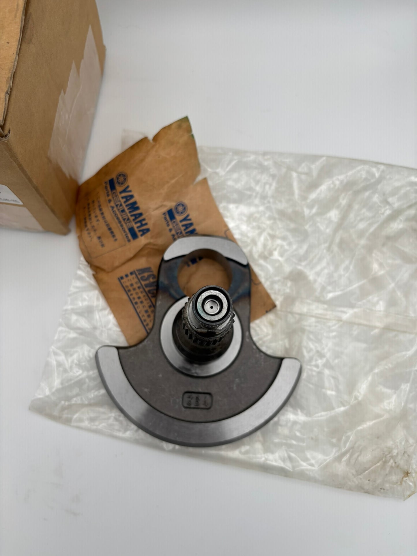 YAMAHA CRANK SUB ASSY 2 3B4-11402-09-00 Y226