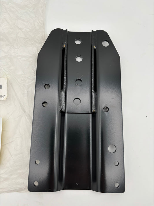 YAMAHA REAR TRACK BRACKET 8EN-21954-00-00 Y229