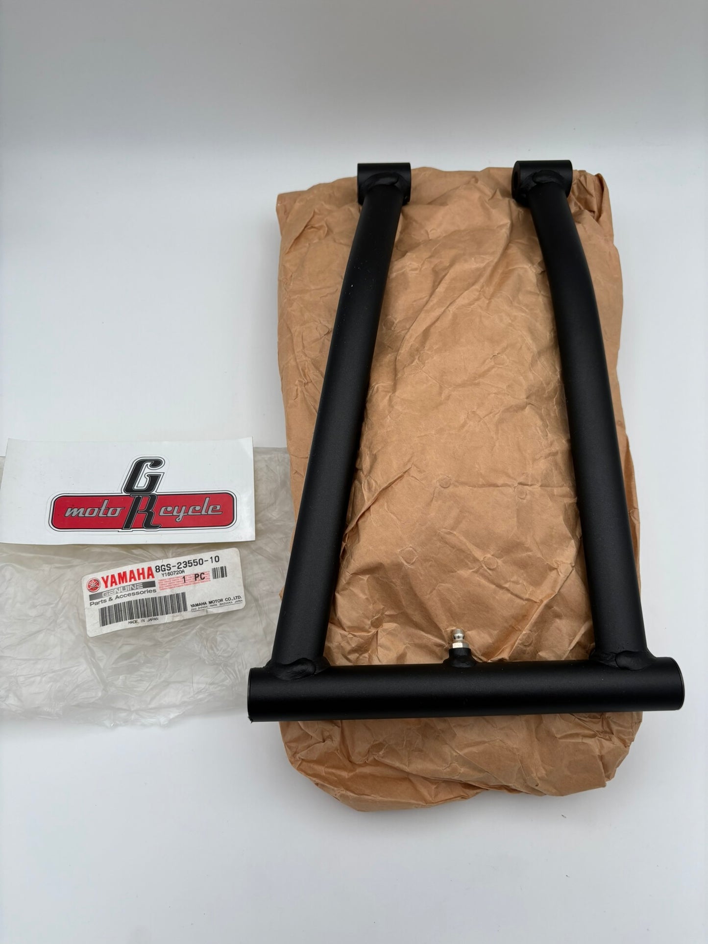 YAMAHA FRONT UPPER ARM COMP. 8GS-23550-10-00 Y229
