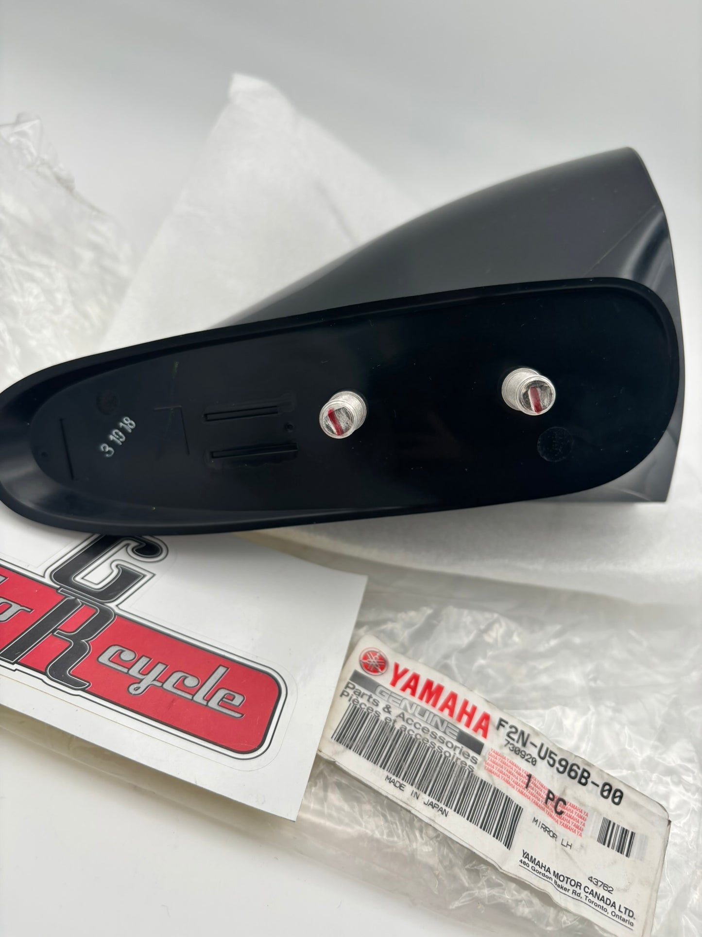 YAMAHA LEFT HAND MIRROR F2N-U596B-00-00 Y235