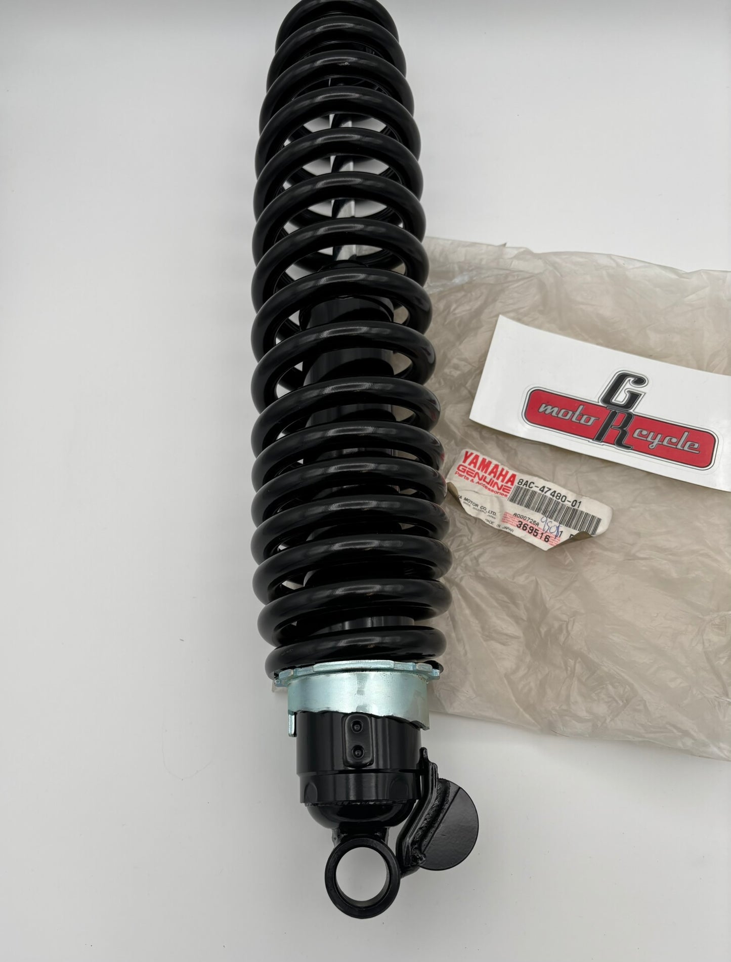 YAMAHA SHOCK ABSORBER 8AC-47480-01-00 Y238